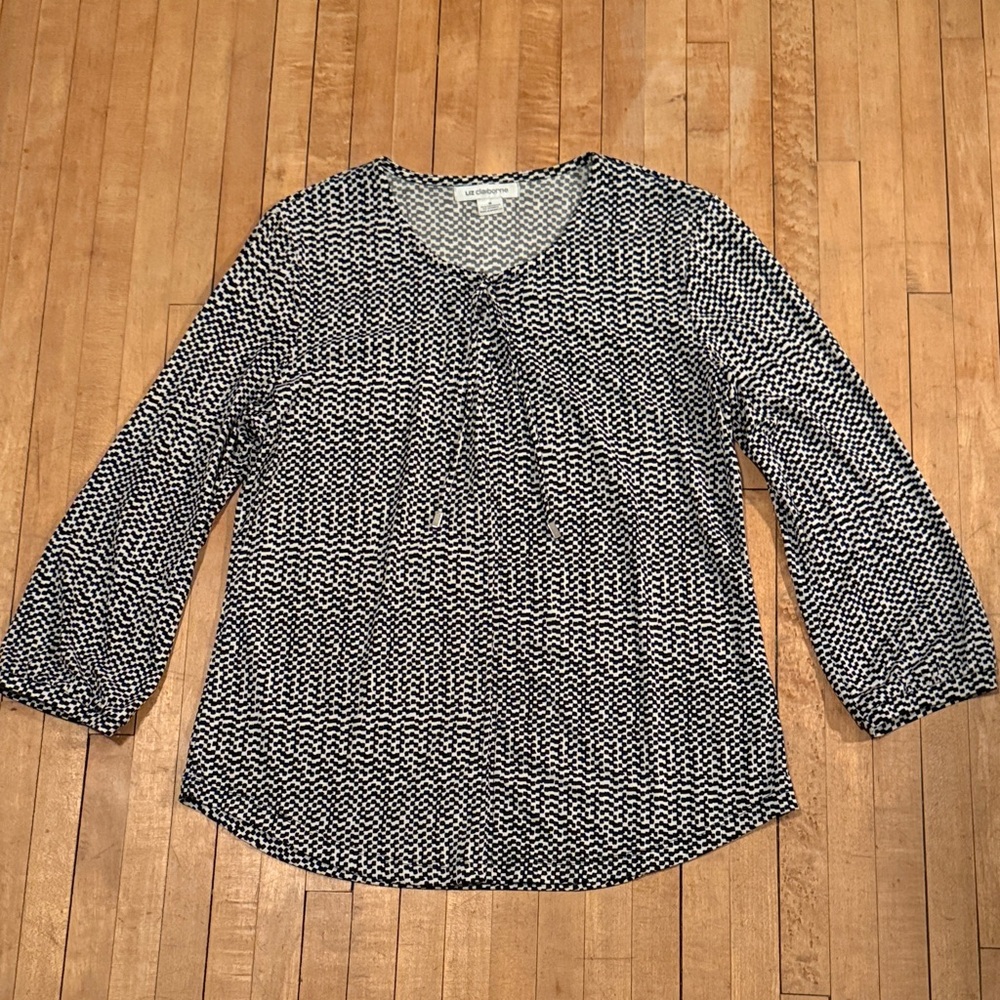 Liz Claiborne Monochrome Patterned Blouse